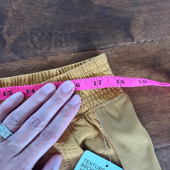 NEW‎ Athleta Size 16 Brooklyn Textured Jogger Tuscan Gold Athleisure 28" - Picture 5 of 9